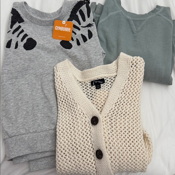 Girls Sweaters - Picture 1 of 10